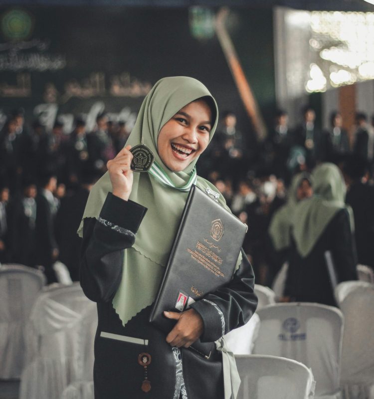 pexels-naufalassalam3-9373759